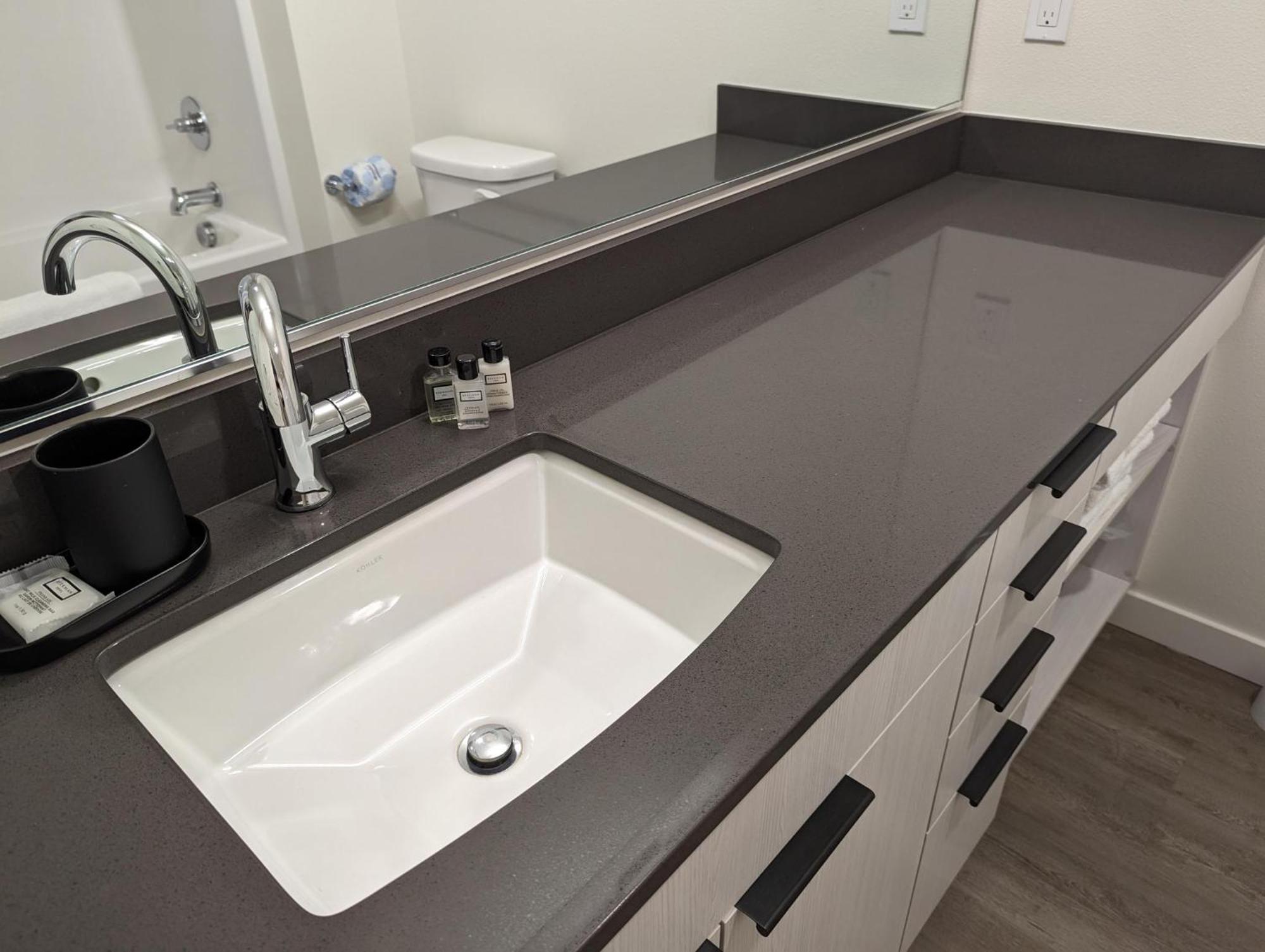 Marina Square Suites Bremerton Ngoại thất bức ảnh